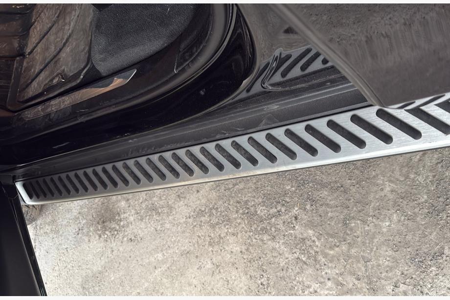 BMW X5 F15 2013–2018 Boční prahy OEM V1 (2 ks) Fotografie 4