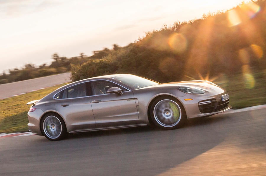 Recenze Porsche Panamera Turbo S E-Hybrid