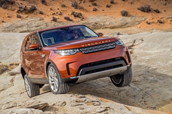 Recenze Land Rover Discovery 5