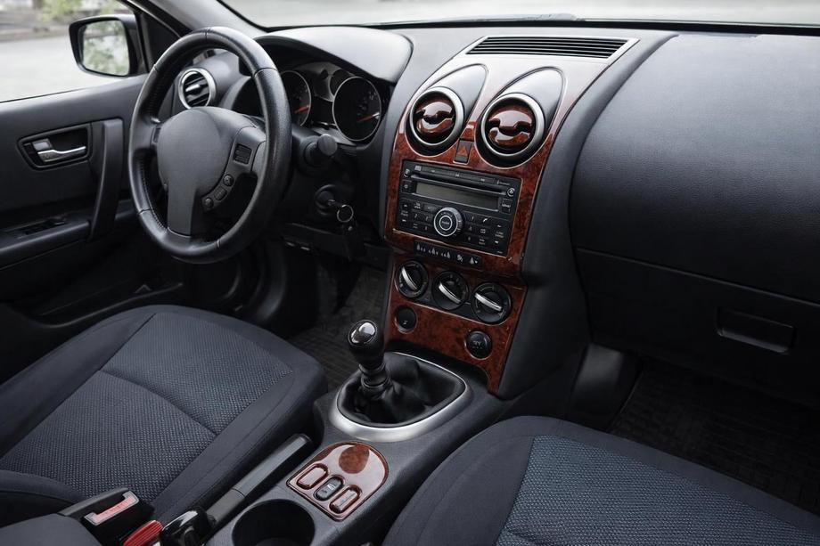 Nissan Qashqai 2007–2010 Kryty palubní desky Image