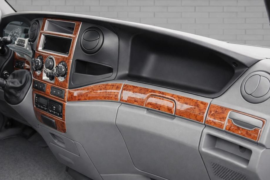 Iveco Daily 2006–2014 Kryty palubní desky Hliník Image