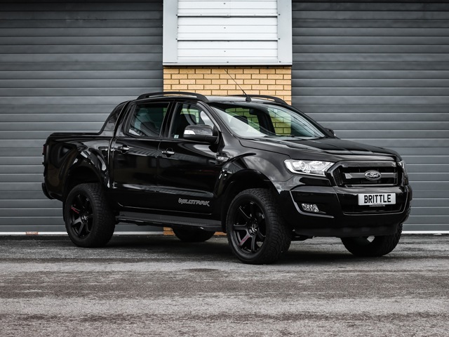 Ve Frankfurtu představí limitovanou verzi pick-upu Ford Ranger Black Edition