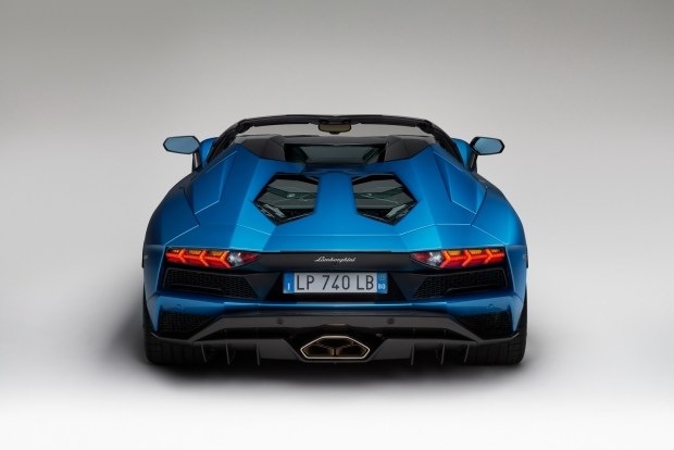 Ve Frankfurtu představí modernizované Lamborghini Aventador S Roadster