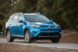 Agresivní a dynamický crossover Toyota RAV 4 fotografie 4