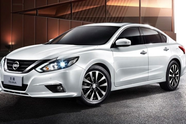 Test sedanu Nissan Teana