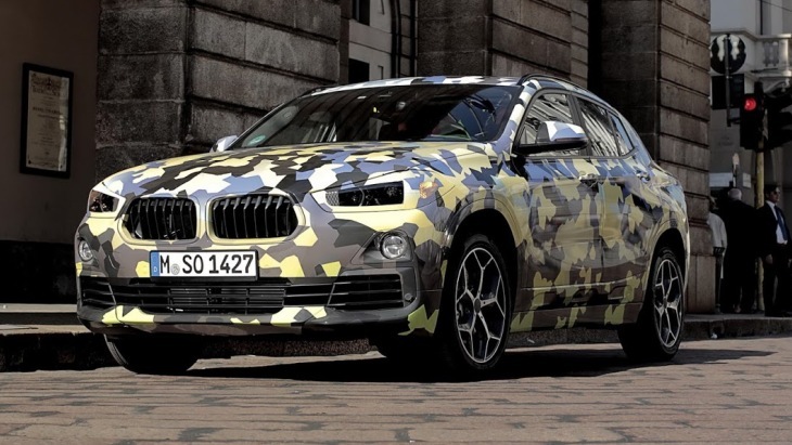 V Miláně ukázali nové crossoverové kupé BMW X2