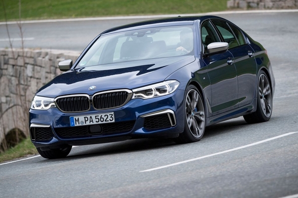 Sedan BMW M550i XDrive pro modelový rok 2018