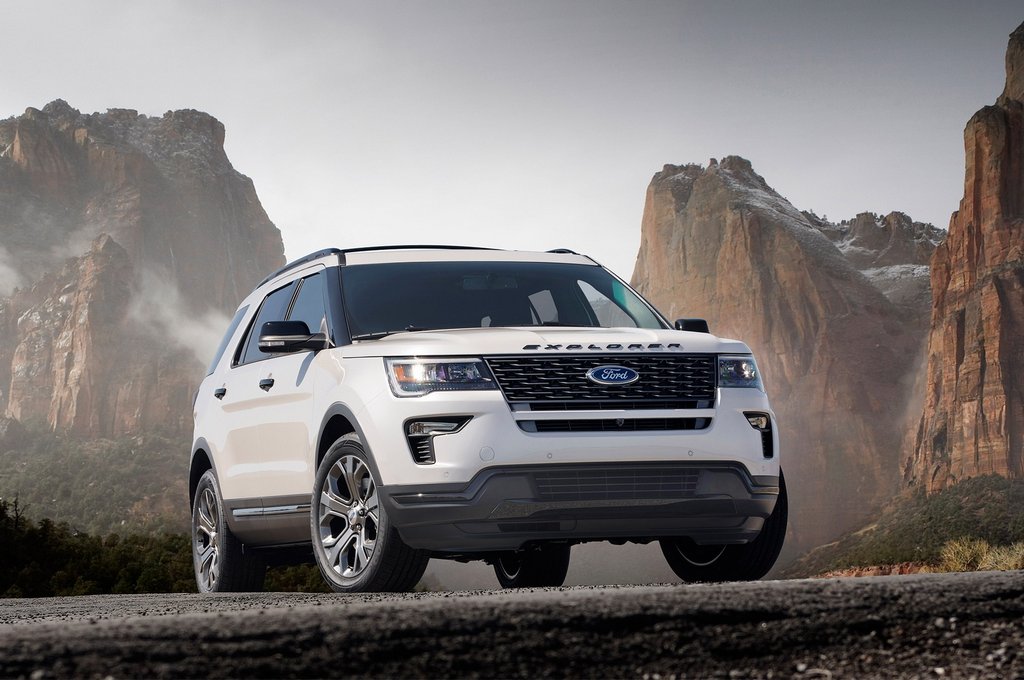 Recenze modernizovaného crossoveru Ford Explorer