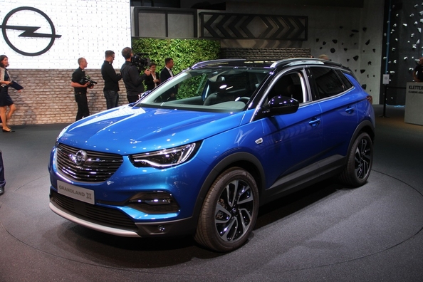 Recenze nového crossoveru Opel Grandland X