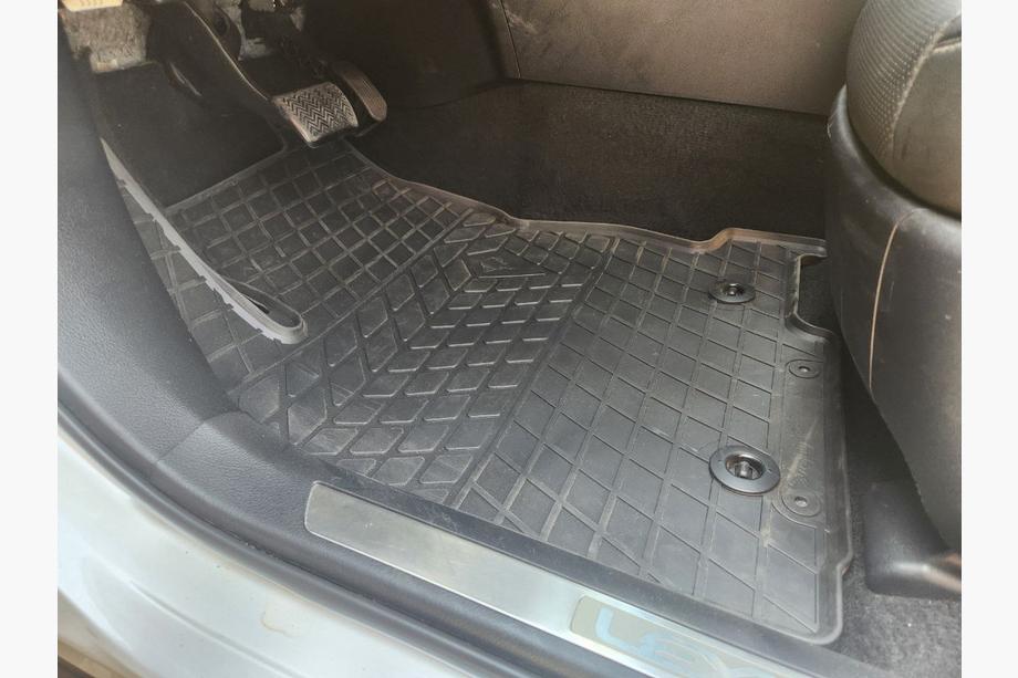 Lexus NX 2014–2021 Gumové autokoberce do interiéru (4 ks, Stingray Premium) Image