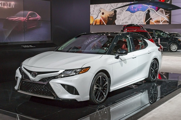 Recenze Toyota Camry modelového roku 2018
