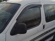 Citroen Berlingo 1996–2008 Deflektory oken (2 ks, Sunplex Sport) fotografie 3