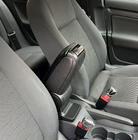 Volkswagen Golf 5 2003–2009 Loketní opěrka (do přihrádky na klíče) fotografie 7