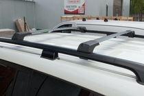 Ford Custom 2013–2022 Střešní příčníky na podélníky bez zámku Flybar V1 (2 ks) fotografie 15