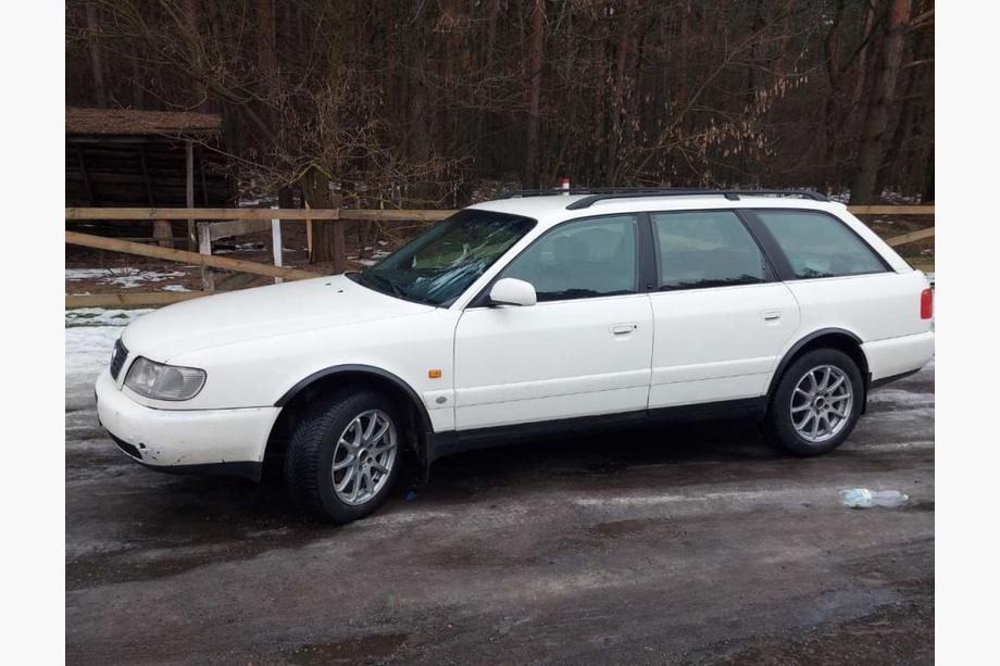 Audi A6 C4 1994–1997 Lemy blatníků (4 ks, černé) Image