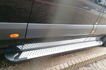 Mercedes Sprinter W906 2006–2018 Boční nášlapy Allmond Grey (2 ks, hliník) fotografie 5