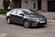 Recenze oblíbeného sedanu Toyota Corolla fotografie 2