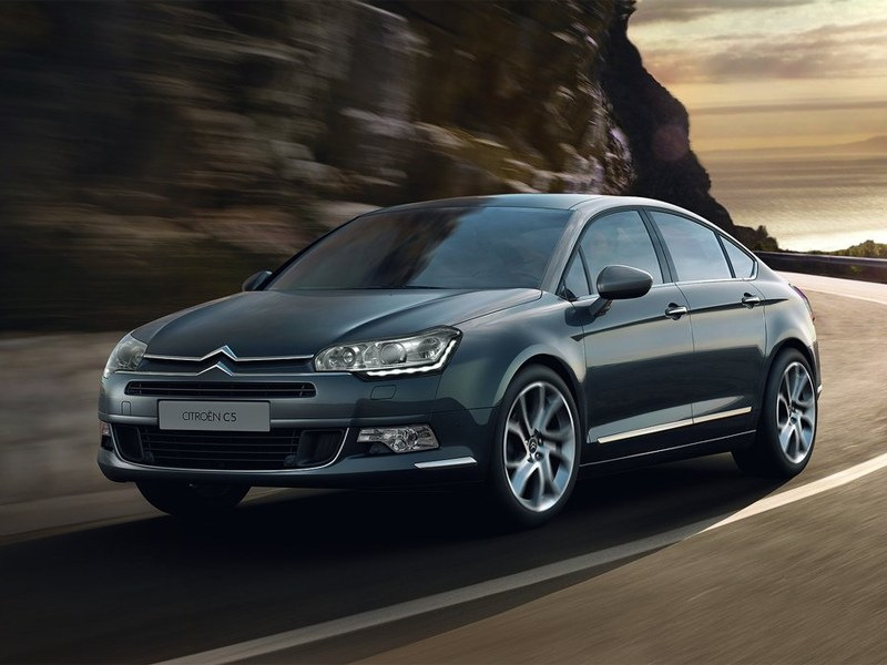 Recenze sedanu Citroen C5
