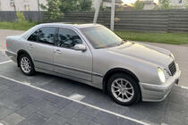 Mercedes třída E W210 1995–2002 Lemy blatníků (4 ks, černé) fotografie 1