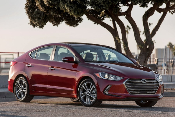 Recenze sedanu Hyundai Elantra šesté generace Fotografie 1
