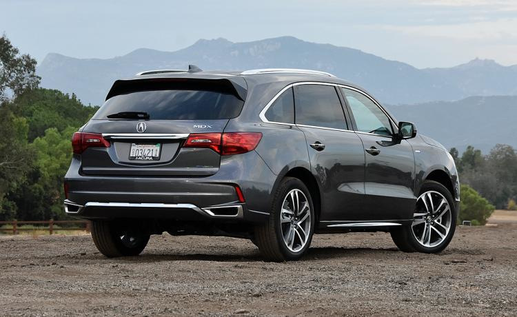 Recenze crossoveru Acura MDX