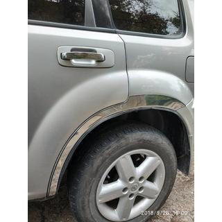 Nerezové lišty na lemy blatníků (4 ks) Nissan X-trail T30 2002–2007 fotografie 2