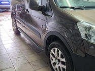 Peugeot Partner Tepee 2008–2018 Lemy blatníků (4 ks, černé) fotografie 9