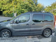 Peugeot Partner Tepee 2008–2018 Lemy blatníků (4 ks, černé) fotografie 3