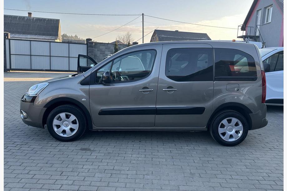 Peugeot Partner Tepee 2008–2018 Lemy blatníků (4 ks, černé) Pro 1 boční dveře, plast Fotografie 11