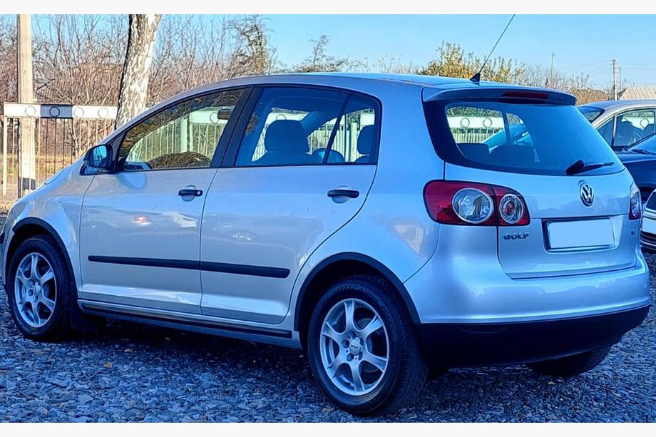 Volkswagen Golf Plus 2004–2014 Lemy blatníků (4 ks, černé) Fotografie 3