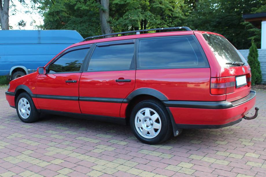 Volkswagen Passat B4 1993–1996 Lemy blatníků (4 ks, černé) Fotografie 7