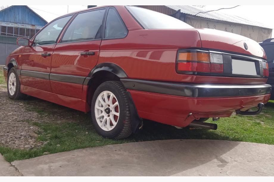 Volkswagen Passat B4 1993–1996 Lemy blatníků (4 ks, černé) Fotografie 6
