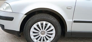 Volkswagen Passat B5 1997–2005 Lemy blatníků (4 ks, černé) kombi, 2000-2006, kov fotografie 1