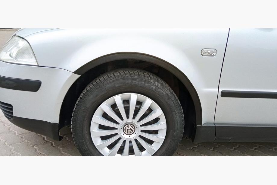 Volkswagen Passat B5 1997–2005 Lemy blatníků (4 ks, černé) kombi, 2000-2006, kov Image
