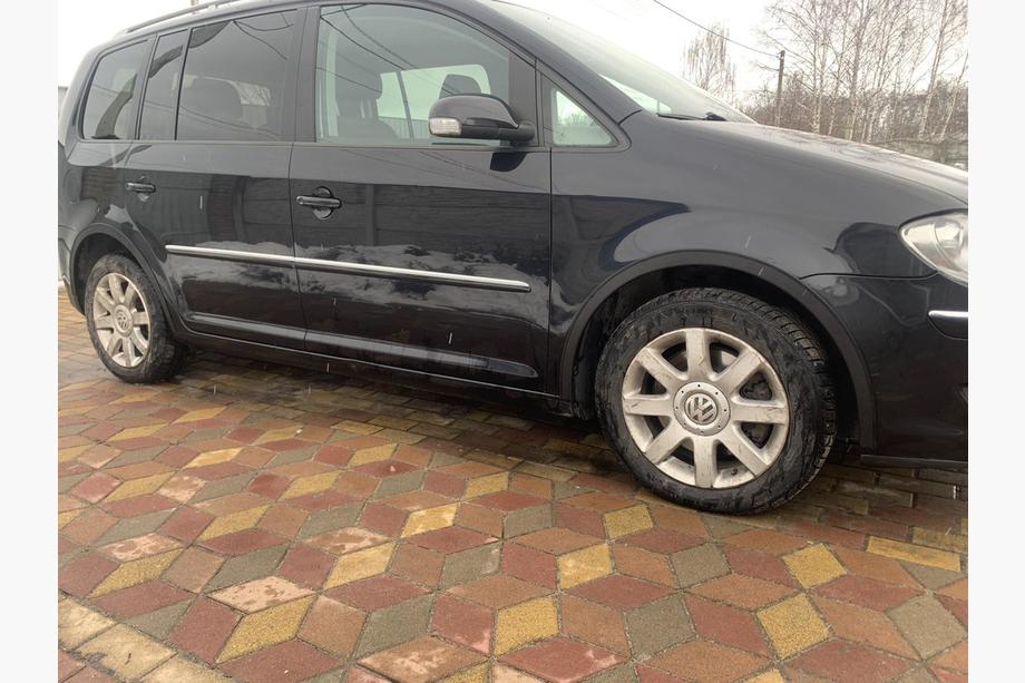 Volkswagen Touran 2003–2010 Lemy blatníků (4 ks, černé) Fotografie 8