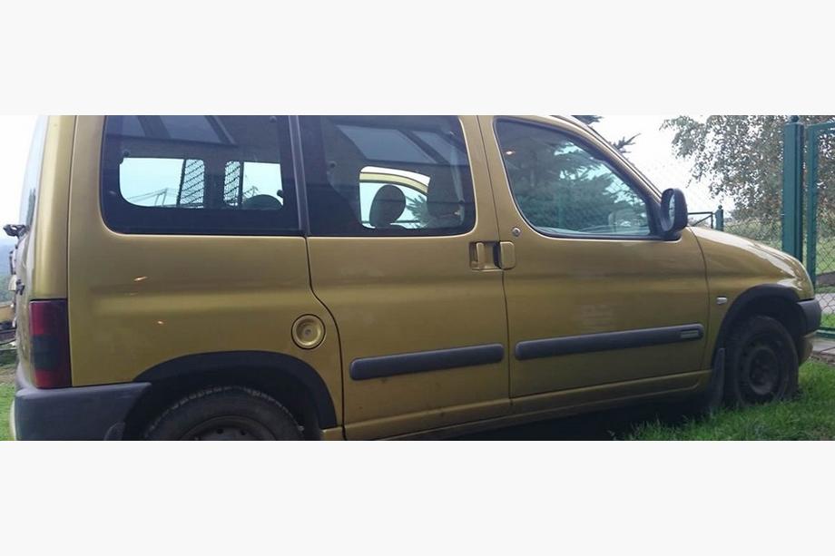 Citroen Berlingo 1996–2008 Plastové lemy blatníků (4 ks, černé) Fotografie 2
