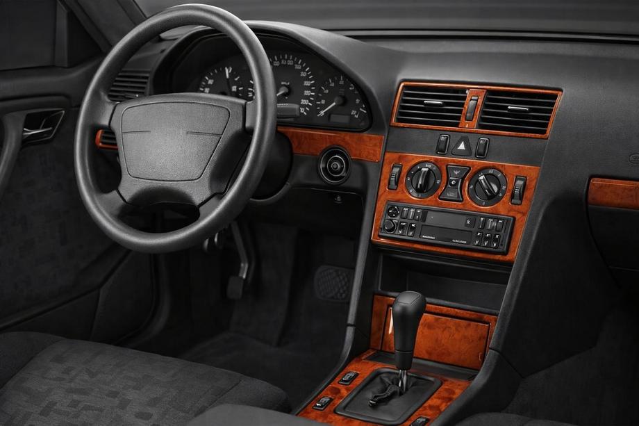 Mercedes C-class W202 1993–2001 Kryty palubní desky (1995-1997) Hliník Image