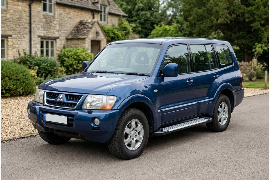 Mitsubishi Pajero Wagon III 1999–2006 Boční nášlapy typ X5 (2 ks, hliník) Image