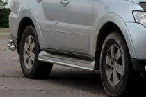 Mitsubishi Pajero Wagon III 1999–2006 Boční trubky na originální uchycení (2 ks, nerez) fotografie 4