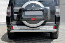 Mitsubishi Pajero Wagon III 1999–2006 Zadní ochranný oblouk AK002 (nerez) fotografie 1