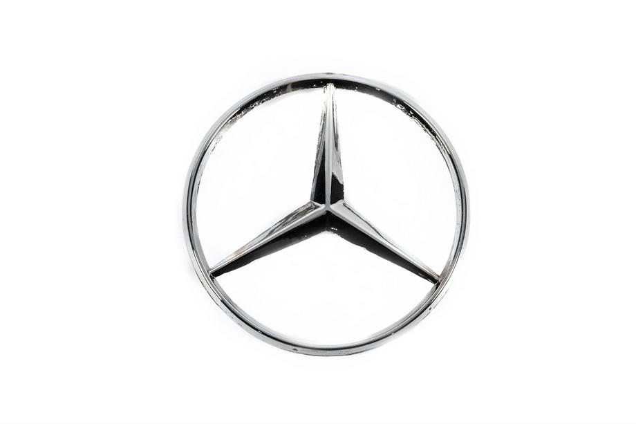 Mercedes E-Class W124 1984–1997 Zadní emblém (nerez) Image