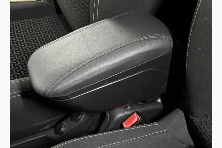 Citroen C-3 2009–2016 Loketní opěrka (s plastovým adaptérem do držáku nápojů) Fotografie 2
