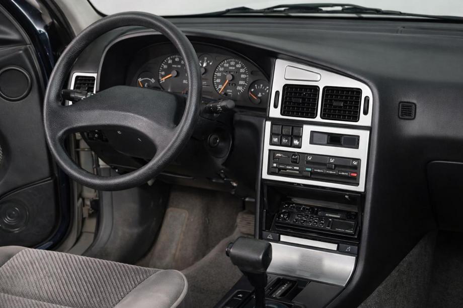 Peugeot 405 1987–1997 Kryty palubní desky (1992-1995) Image
