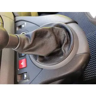 Kožená manžeta řadicí páky fotografie 4