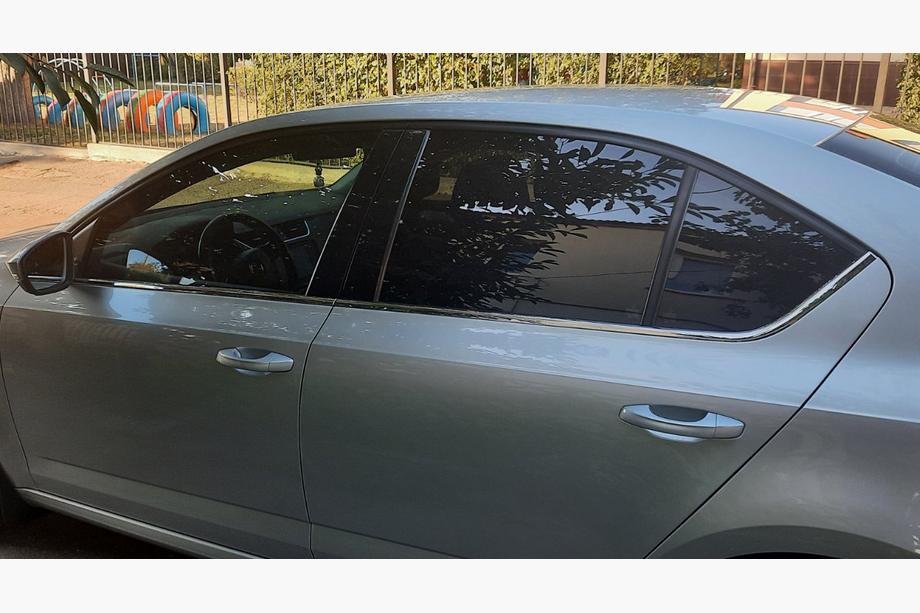 Skoda Octavia III A7 2013–2019 Okenní lišty (6 ks, nerez) Fotografie 7