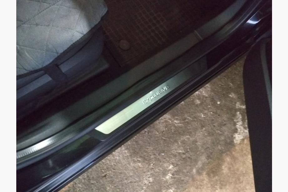 Opel Vectra C 2002–2008 Nerezové kryty prahů Flexill (4 ks) Image