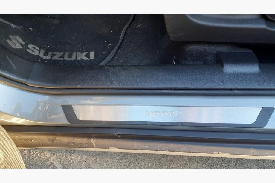 Suzuki SX4 2006–2013 Chromované kryty prahů (4 ks) Sport Image