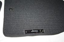 Jeep Grand Cherokee WK2 2010–2021 Textilní autokoberce do interiéru (Corona) fotografie 14
