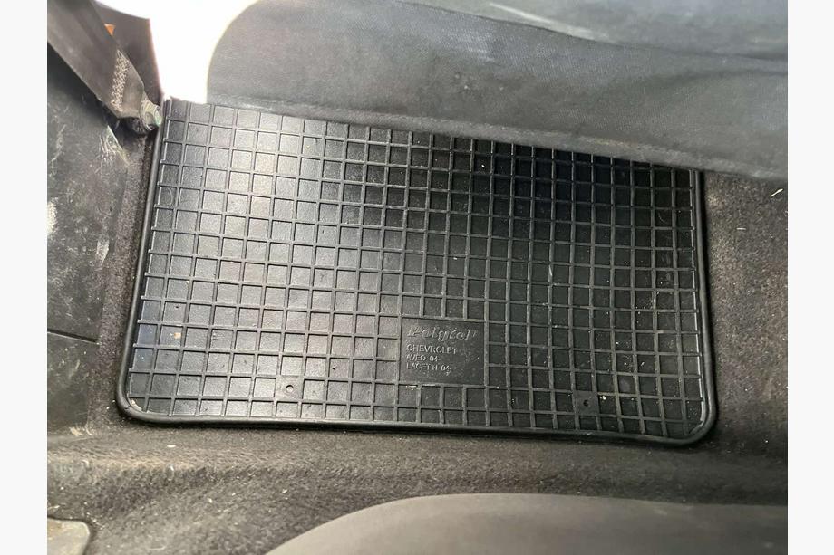 Chevrolet Aveo T250 2005–2011 Gumové autokoberce do interiéru (4 ks, Polytep) Fotografie 4