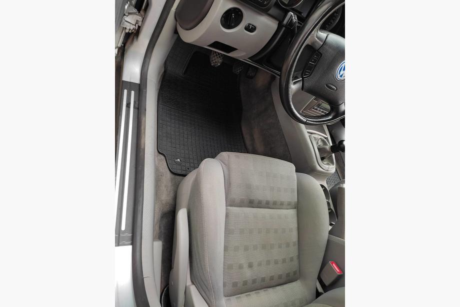 Volkswagen Passat B5 1997–2005 Gumové autokoberce do interiéru (4 ks, Polytep) Fotografie 7